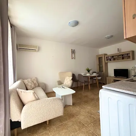 Appartement For Guests In Complex Siana